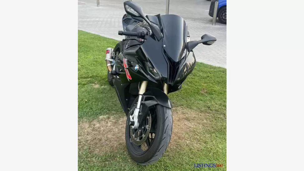 200,000 ZK 2021 Bmw S1000RR in Immaculate Condition